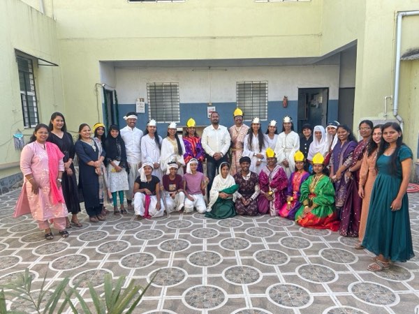 Christmas Party at A.S.M.T. School of Nursing — photo 1